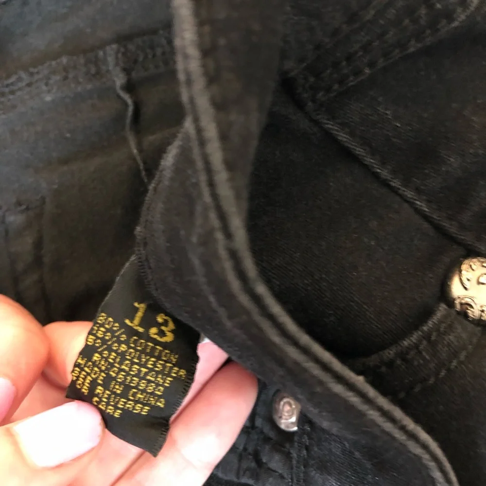 bqb Distressed Bermuda Jean Shorts - Picture 6 of 7